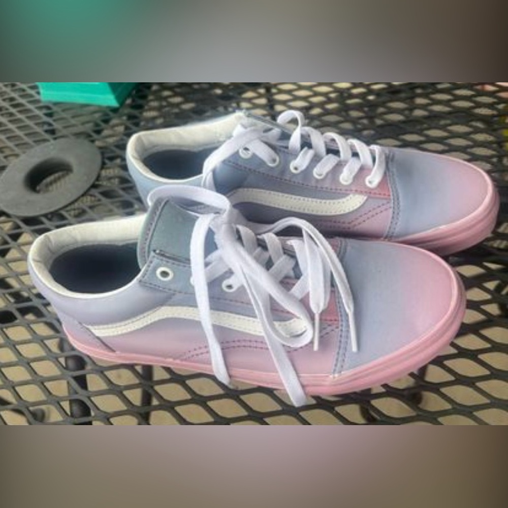 Vans women’s 8